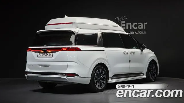 Kia Carnival Generation 4 — Фото автомобиля 2