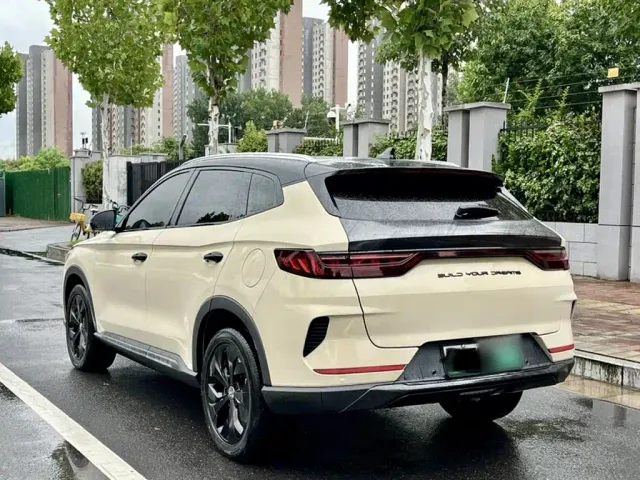 BYD Song PLUS — Фото автомобиля 10