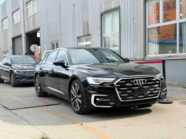 Фотография автомобиля — Audi A6L