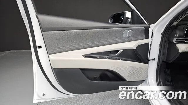 Hyundai Avante CN7 — Фото автомобиля 13