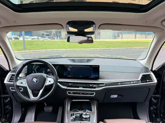 BMW X7 — Фото автомобиля 5
