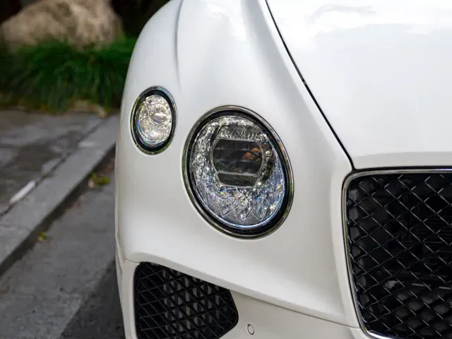 Bentley Continental — Фото автомобиля 5