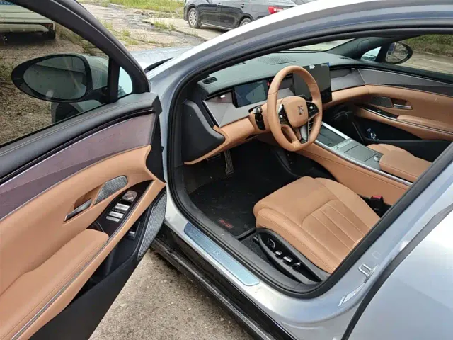 BYD Han L — Фото автомобиля 15
