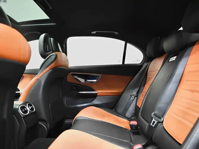 Mercedes-Benz C-Class — Фото автомобиля 23