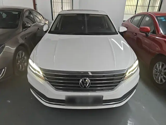 Volkswagen Lavida — Фото автомобиля 2
