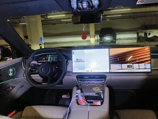 ZEEKR Zeekr 8X 2026 Base Model — Фото автомобиля 11