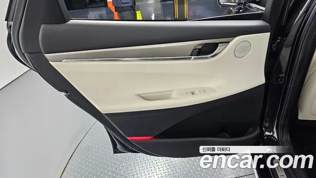 Hyundai Grandeur Новый Grandeur IG — Фото автомобиля 24