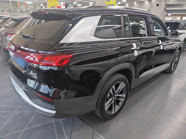 Audi Q6 — Фото автомобиля 6