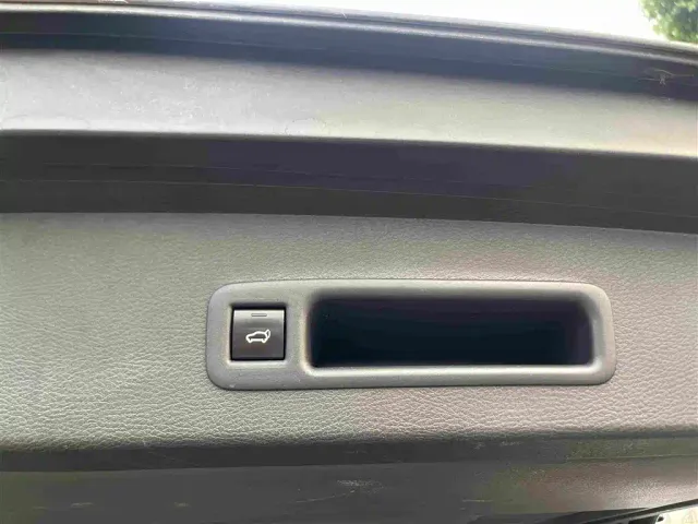 Toyota Sienna — Фото автомобиля 28