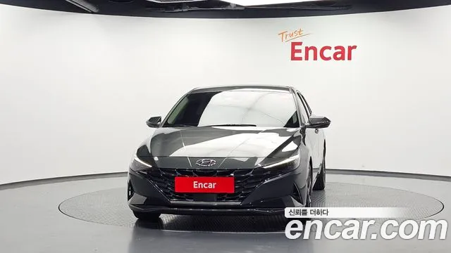 Hyundai Avante — Фото автомобиля 3