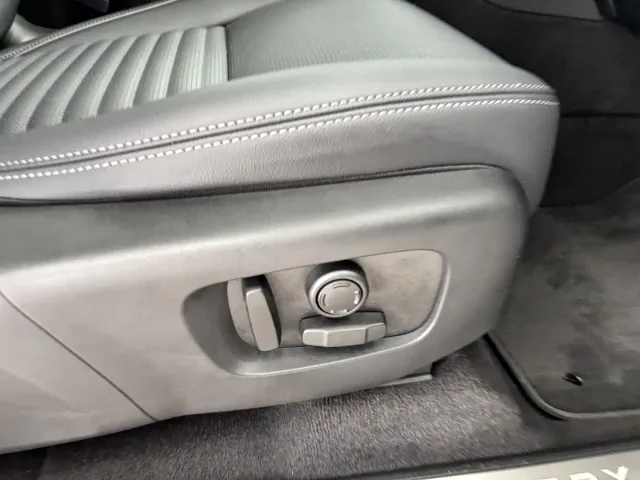 Land Rover Discovery Sport — Фото автомобиля 27