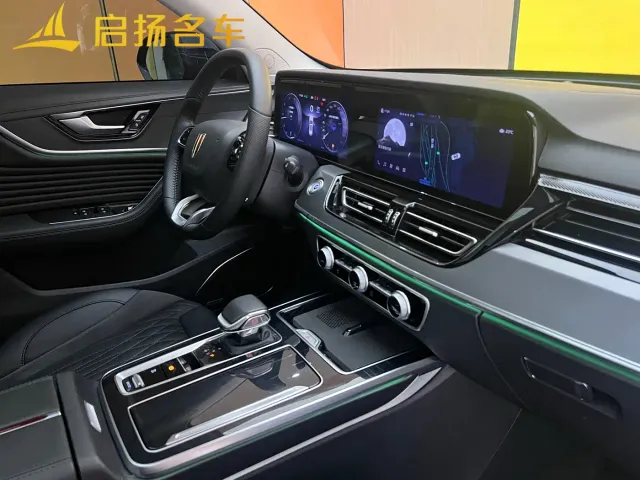 Hongqi HS5 — Фото автомобиля 6