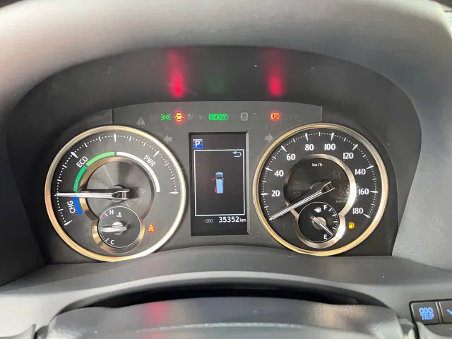 Toyota Alphard — Фото автомобиля 21