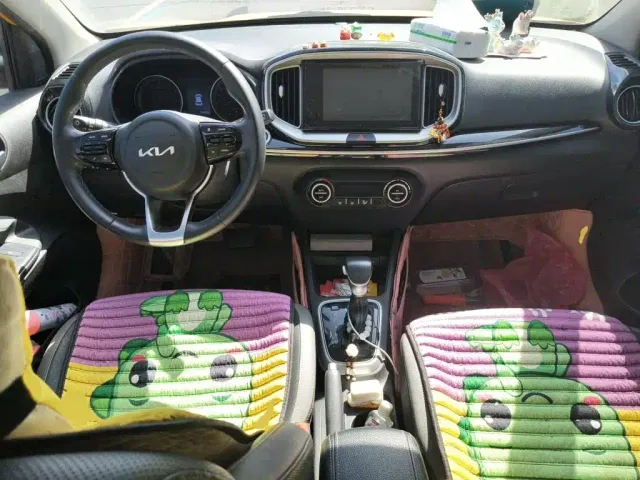 Kia KX1 — Фото автомобиля 5