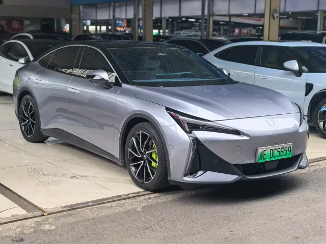 Arcfox Alpha S5 — Фото автомобиля 3