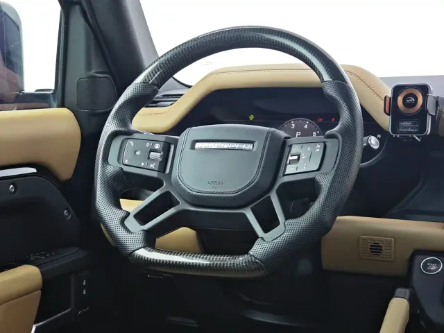 Land Rover Defender — Фото автомобиля 11