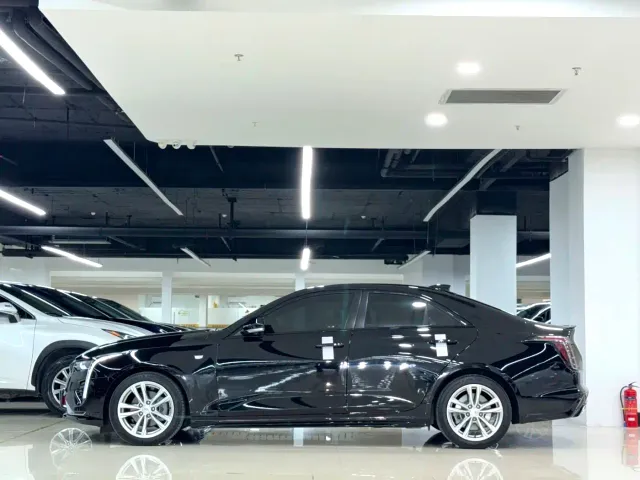 Cadillac Cadillac CT4 2023 28T Luxury Model — Фото автомобиля 3