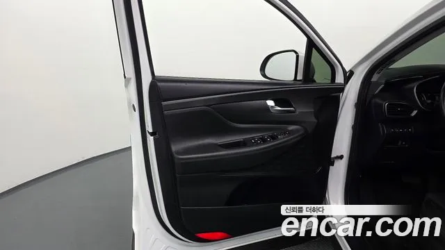 Hyundai Santafe — Фото автомобиля 20