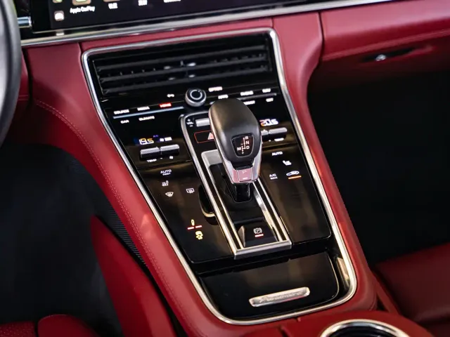 Porsche Panamera — Фото автомобиля 14