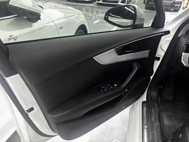 Audi A4L — Фото автомобиля 9