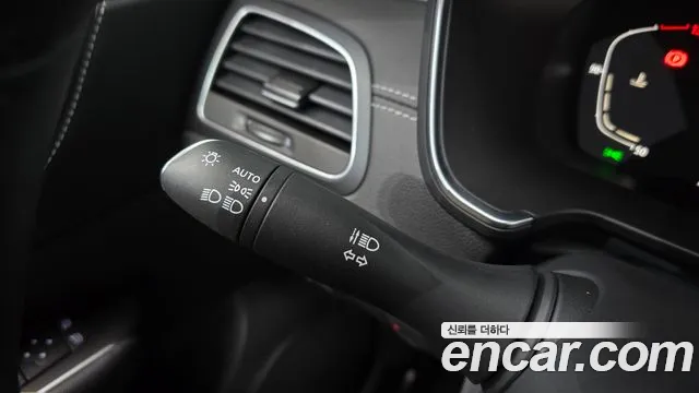 Renault Korea SM6 New — Фото автомобиля 28