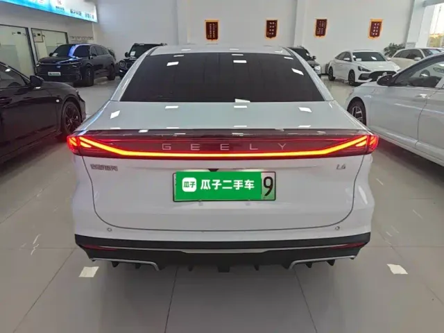 Geely Galaxy L6 — Фото автомобиля 5