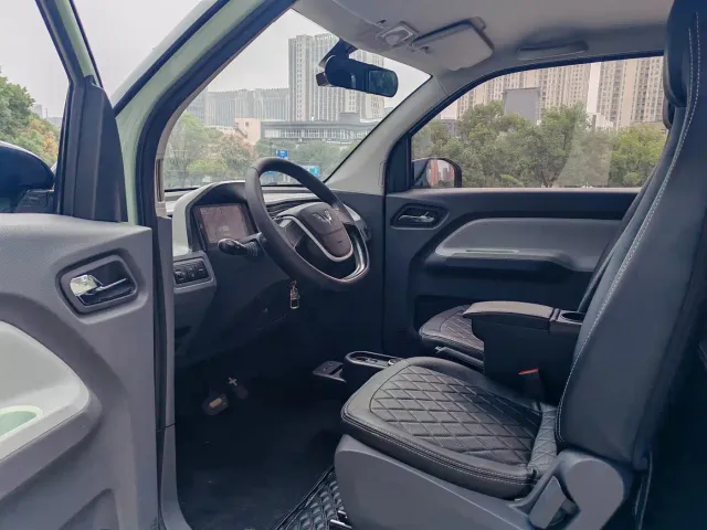 Wuling Hongguang Mini EV — Фото автомобиля 10