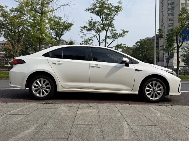 Toyota Corolla — Фото автомобиля 8