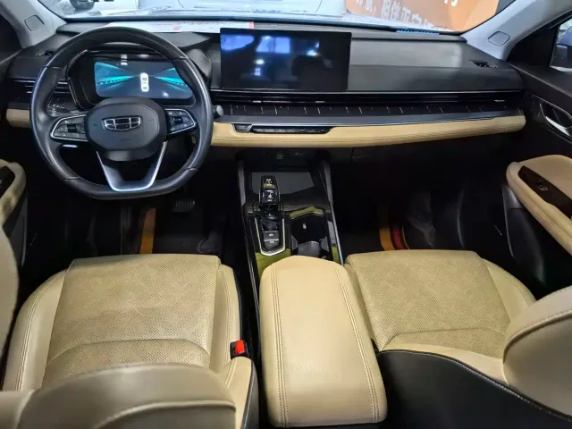 Geely Emgrand L — Фото автомобиля 8