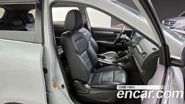 Renault-KoreaSamsung QM6 Новый QM6 2.0 GDe LE Signature 2WD — Фото автомобиля 12