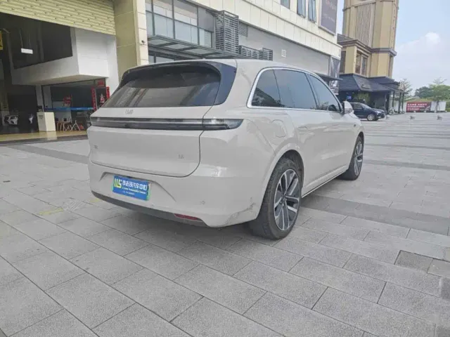 Li Auto L6 — Фото автомобиля 3