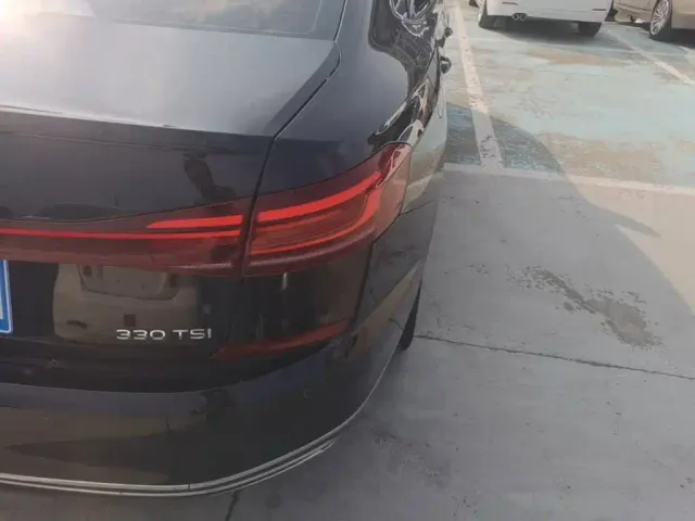 Volkswagen Passat — Фото автомобиля 7