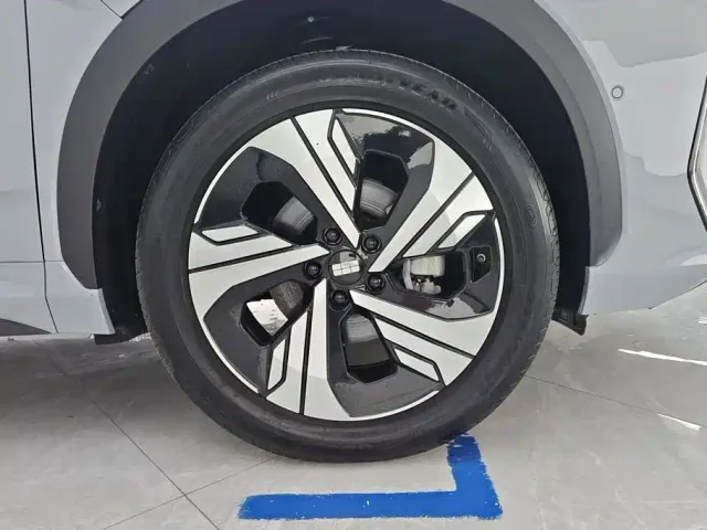 Geely Galaxy E5 — Фото автомобиля 6