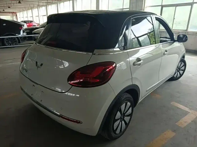 Wuling Bingo — Фото автомобиля 6