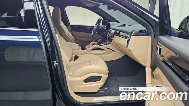 Porsche Cayenne PO536 — Фото автомобиля 16