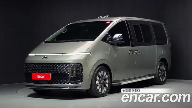 Фотография автомобиля — Hyundai Staria