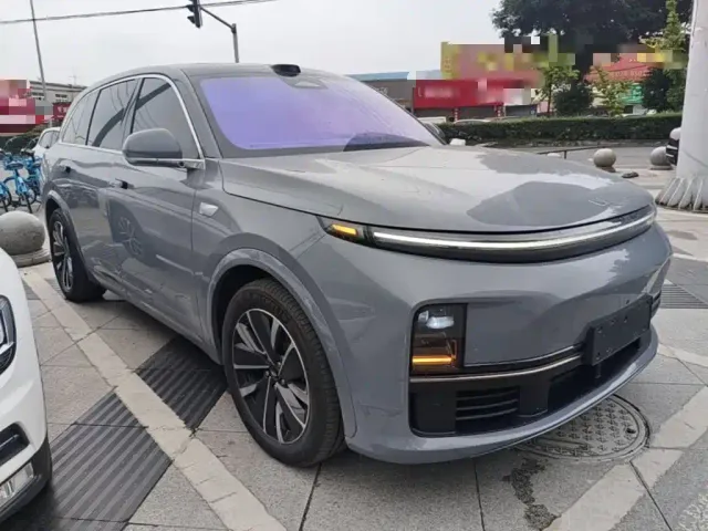 Li Auto L7 — Фото автомобиля 3