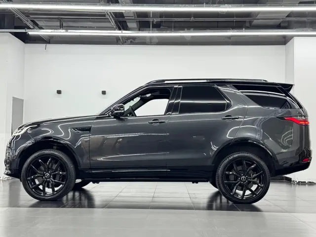 Land Rover Discovery — Фото автомобиля 12