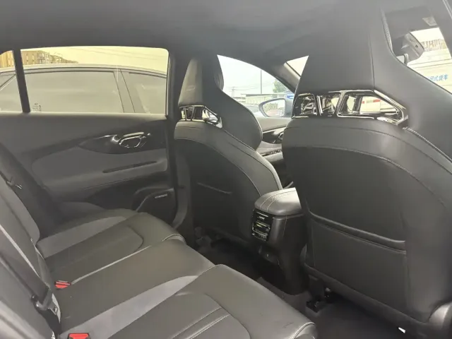 GAC Trumpchi Emkoo — Фото автомобиля 8