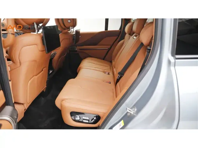 BYD U8 — Фото автомобиля 7