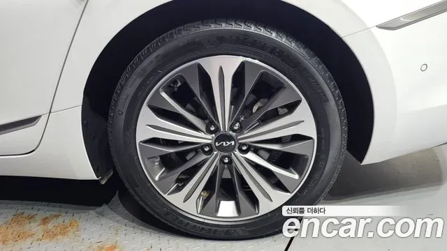 Kia K8 Signature — Фото автомобиля 18