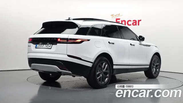 Land Rover Range Rover Velar — Фото автомобиля 2