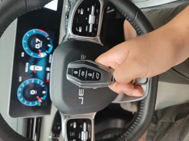 Jetour X70 Plus — Фото автомобиля 8