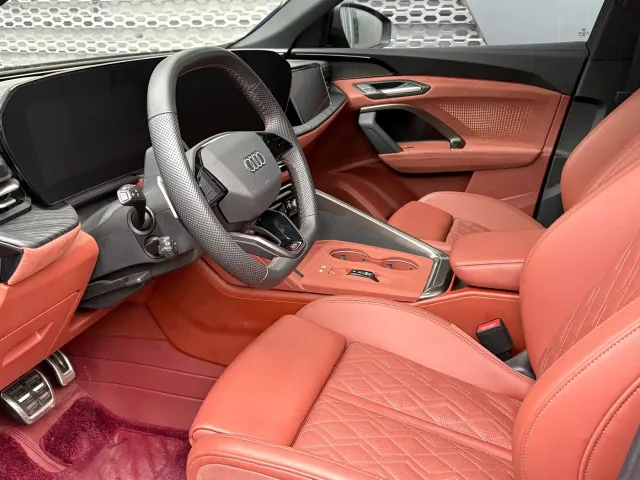 Audi Q5L — Фото автомобиля 9