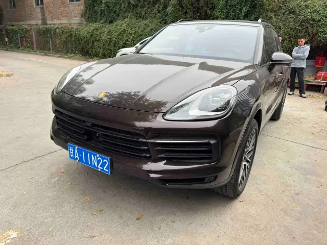 Фотография автомобиля — Porsche Cayenne