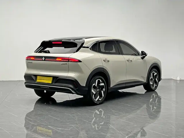Baojun Yunhai — Фото автомобиля 6