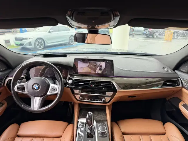 BMW 6 Series Gran Turismo — Фото автомобиля 10