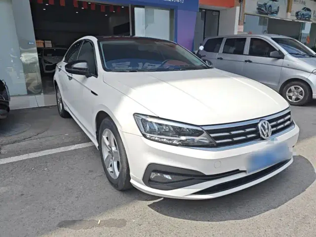 Volkswagen Lamando — Фото автомобиля 3