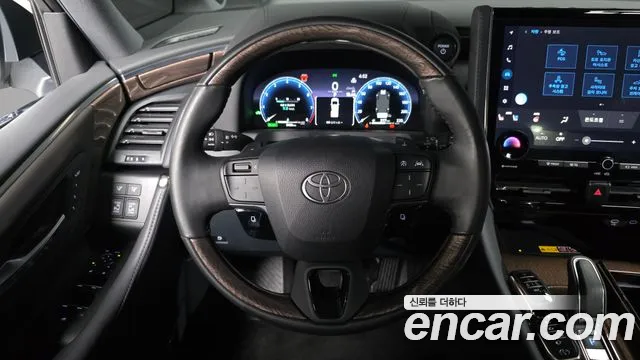 Toyota Alphard — Фото автомобиля 9