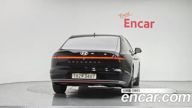 Hyundai Grandeur GN7 — Фото автомобиля 4